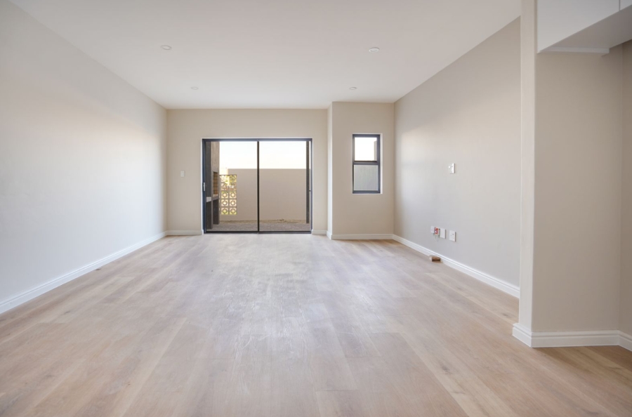 To Let 3 Bedroom Property for Rent in Sandown Western Cape